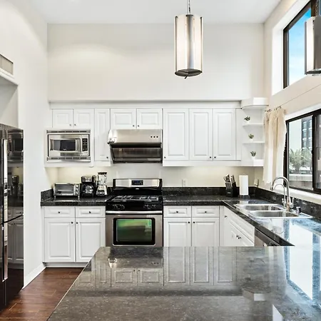 Ultimate La Vacation 2Br W Pool Above Shops Apartment Monterey Park Exterior photo
