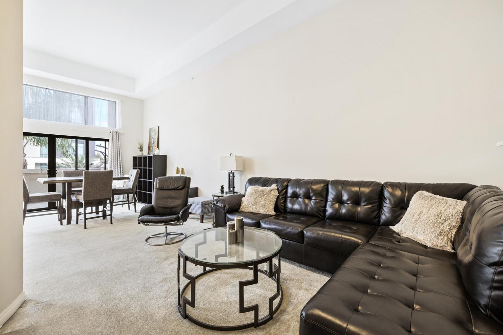 Ultimate La Vacation 2br W Pool Above Shops Apartment Monterey Park