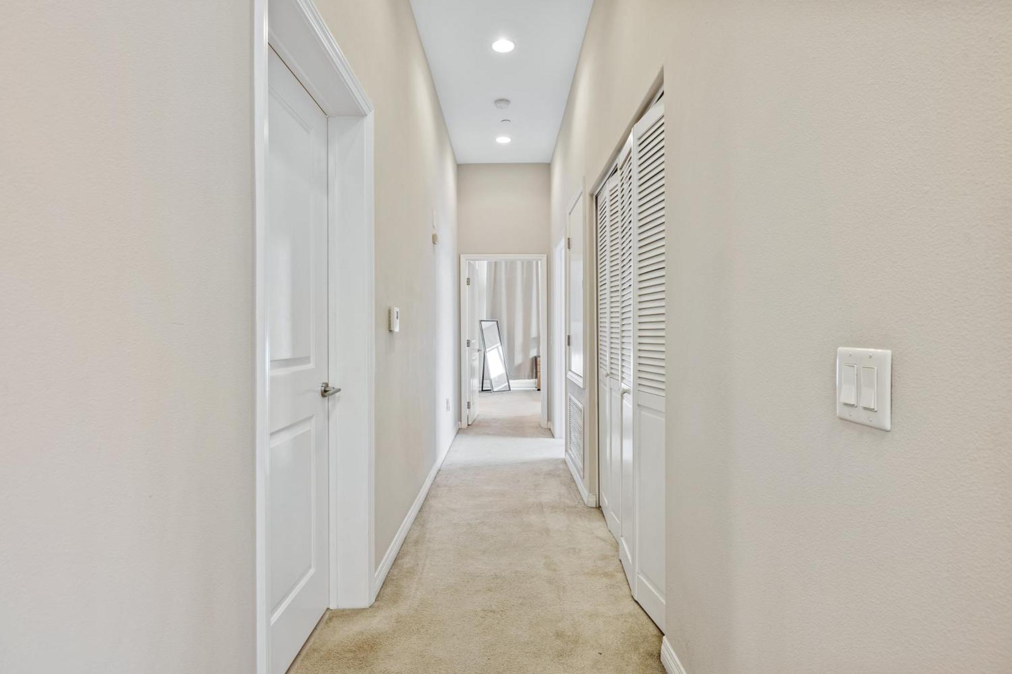 Ultimate La Vacation 2br W Pool Above Shops